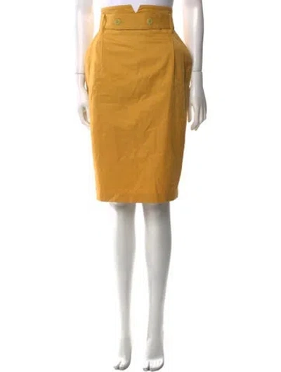 Pre-owned Byblos Pleated Accents Knee-length Skirt In Yellow