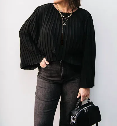 B.young Boxy Pleated Top In Black