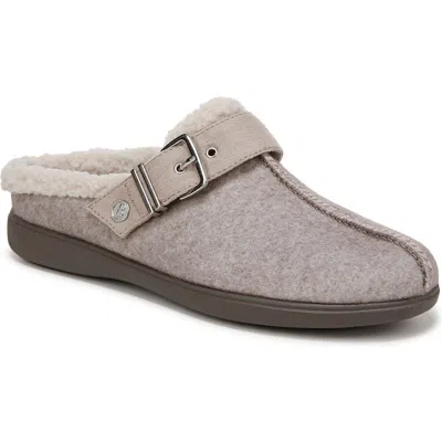 Bzees Eternity Womens Buckle Faux Fur Slide Slippers In Beige Fleece Fabric
