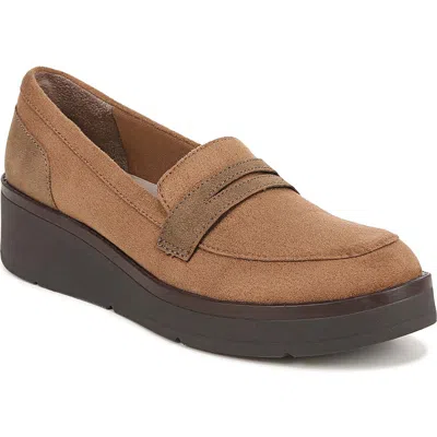 Bzees Fast Track Womens Faux Suede Slip On Loafer Heels In Brown