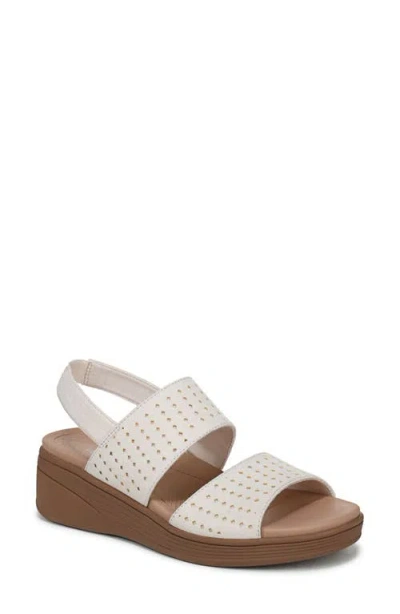 BZEES LIFESTRIDE FESTIVE SLINGBACK PLATFORM WEDGE SANDAL