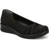 Bzees Gem 2 Ballet Flat In Black Floral
