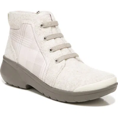Bzees Kick Back Womens Warm Lace Up Winter & Snow Boots In Multi