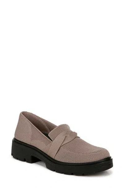 Bzees Muse Bow Loafer In Brown