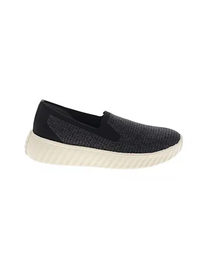 Pre-owned Bzees Sneakers In Black