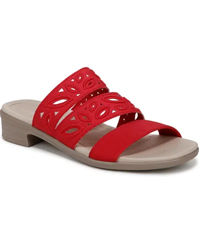 BZEES WOMEN'S POPPY WASHABLE BLOCK HEEL SLIDE SANDALS