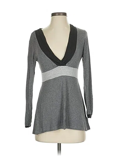 Pre-owned C&c California Long Sleeve Top Gray Plunge Neckline Tops