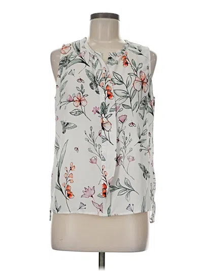 Pre-owned C&e Lifestyle Sleeveless Blouse In White
