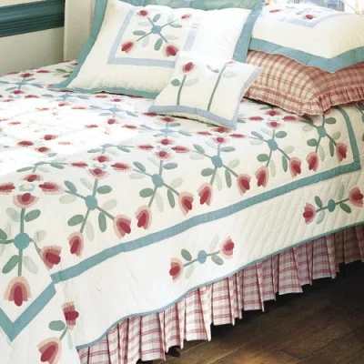 C & F Home C&f Home Tulip Garden Quilt Collection In Neutral
