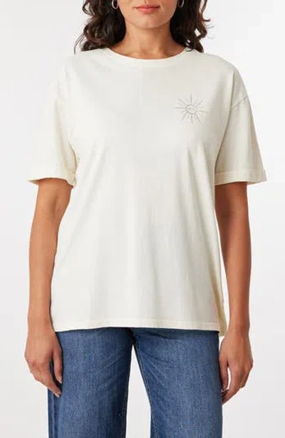 C&c California C & C California Drew Boyfriend T-shirt In Antique White- El Soliel