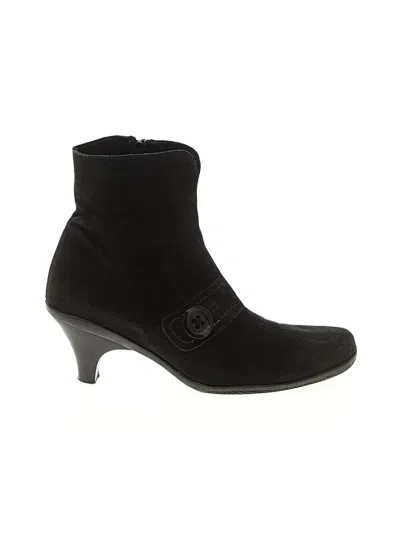Pre-owned C La Canadienne Boots In Black