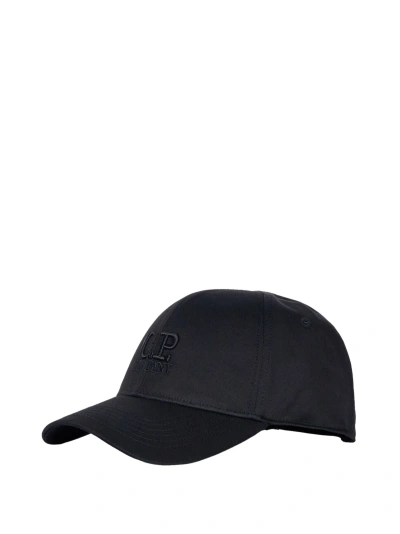 C.p. Company Cap With Embroidered Logo In Nero