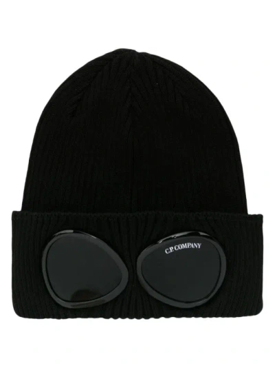 C.p. Company Goggles-detail Ribbed Beanie In Black