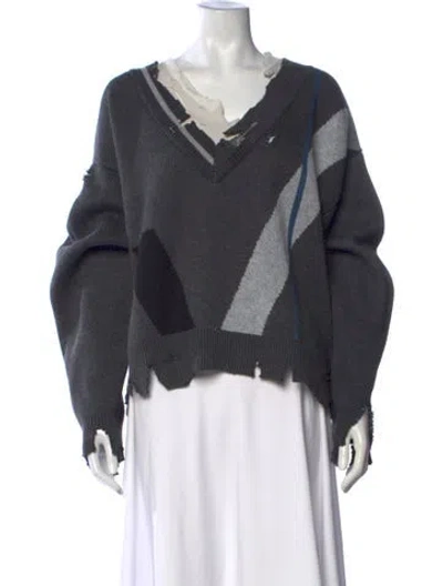 Pre-owned C2h4 Colorblock Pattern V-neck Sweater In Grey