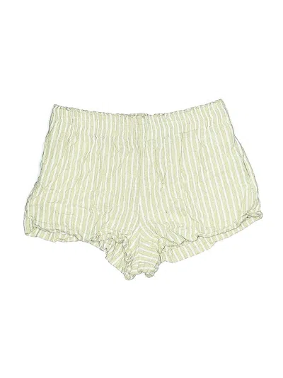 Pre-owned Caara Shorts In Green