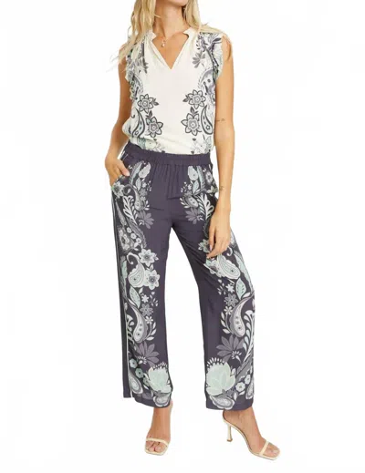 Caballero Alani Protea Paisley Top In Ivory In Multi