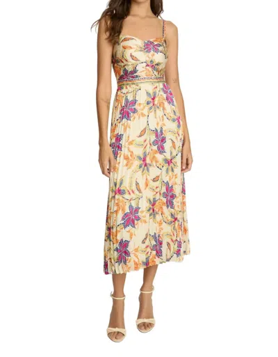 Caballero Dayna Dress In Stitched Flower In Gold