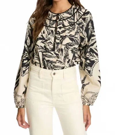 Caballero Emery Top In Amber Grain In Black