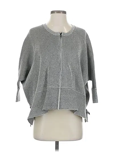 Pre-owned Cabi 3/4 Sleeve T-shirt In Gray