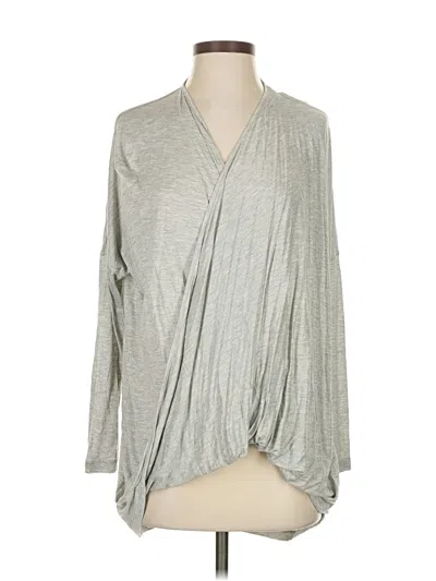 Pre-owned Cabi 3/4 Sleeve T-shirt In Silver