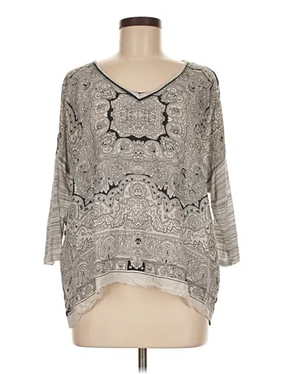 Pre-owned Cabi 3/4 Sleeve Top Gray V Neck Tops