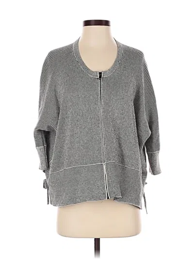 Pre-owned Cabi 3/4 Sleeve T-shirt In Gray