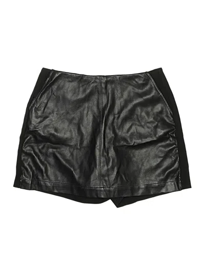 Pre-owned Cabi Faux Leather Skirt In Black