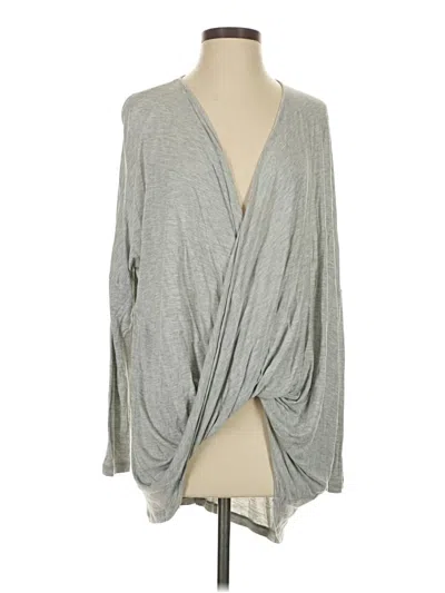 Pre-owned Cabi Long Sleeve Blouse In Gray
