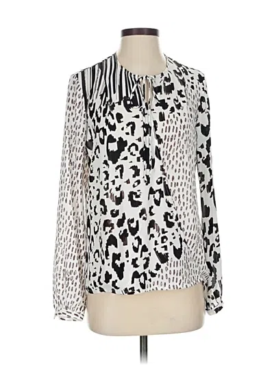 Pre-owned Cabi Long Sleeve Blouse In Ivory