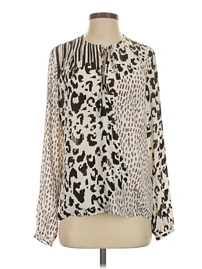 Pre-owned Cabi Long Sleeve Blouse In Ivory