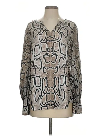 Pre-owned Cabi Long Sleeve Blouse In Silver