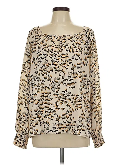 Pre-owned Cabi Long Sleeve Blouse In Tan