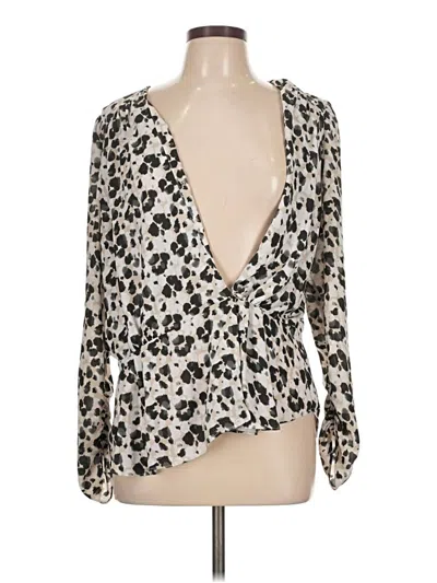 Pre-owned Cabi Long Sleeve Blouse In White