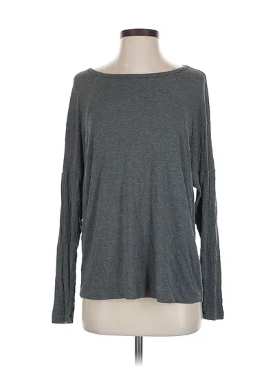 Pre-owned Cabi Long Sleeve T-shirt In Gray