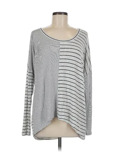 Pre-owned Cabi Long Sleeve T-shirt In Gray