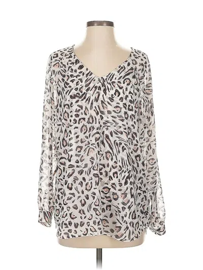 Pre-owned Cabi Long Sleeve T-shirt In White