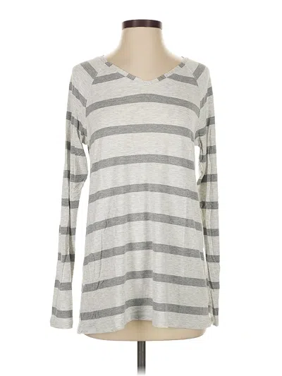Pre-owned Cabi Long Sleeve Top Gray Scoop Neck Tops