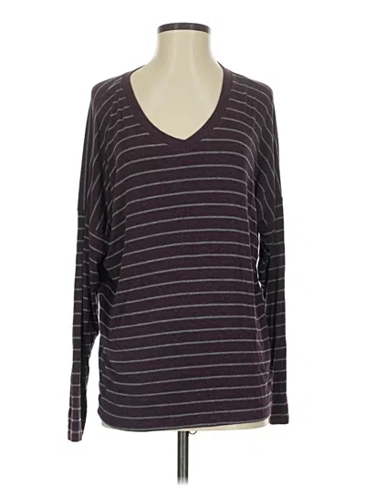 Pre-owned Cabi Long Sleeve T-shirt In Burgundy