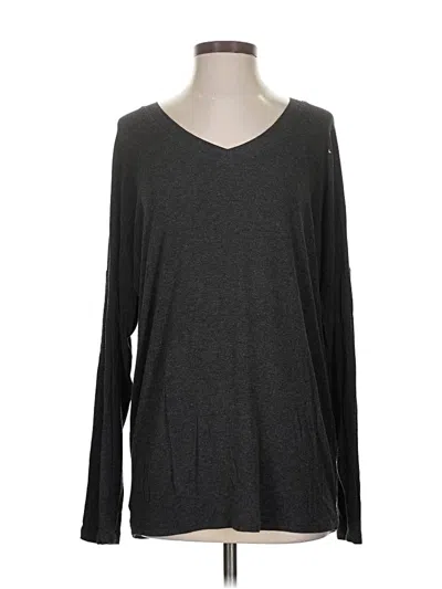 Pre-owned Cabi Long Sleeve T-shirt In Gray