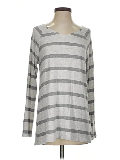 Pre-owned Cabi Long Sleeve T-shirt In Gray