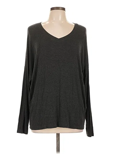 Pre-owned Cabi Long Sleeve T-shirt In Gray