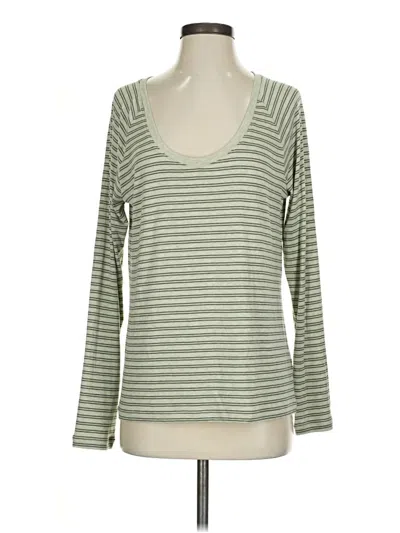 Pre-owned Cabi Long Sleeve T-shirt In Green