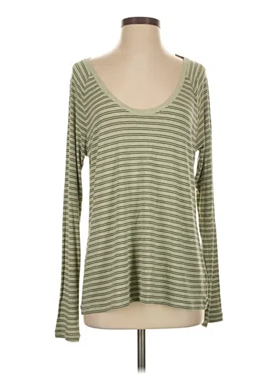Pre-owned Cabi Long Sleeve T-shirt In Green