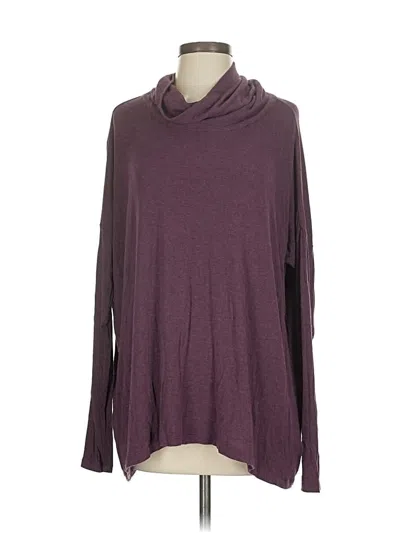 Pre-owned Cabi Long Sleeve Turtleneck In Burgundy