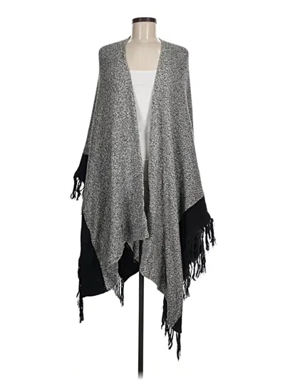 Pre-owned Cabi Poncho In Gray