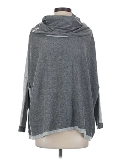 Pre-owned Cabi Poncho In Gray
