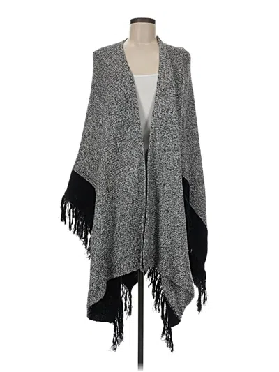Pre-owned Cabi Poncho In Gray