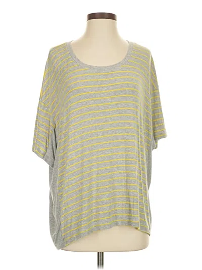 Pre-owned Cabi Short Sleeve T-shirt In Gray