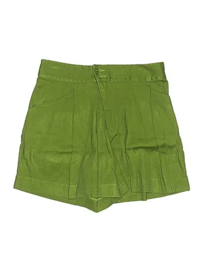Pre-owned Cabi Shorts In Green