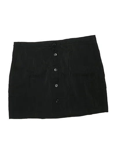 Pre-owned Cabi Skort In Black